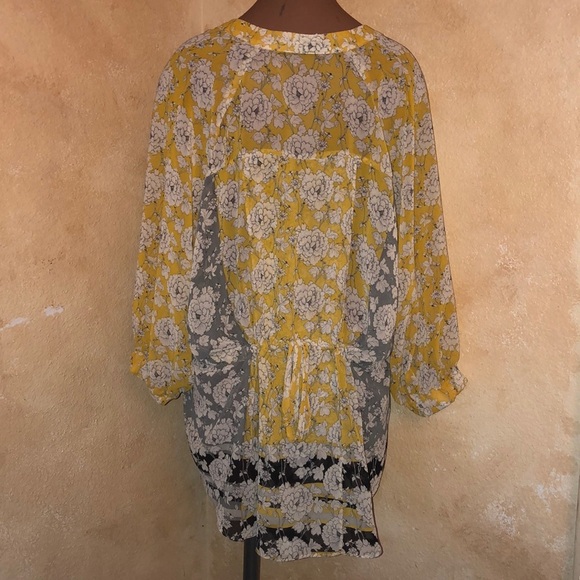 Cabi Amelia Gather Blouse Small - Picture 5 of 5